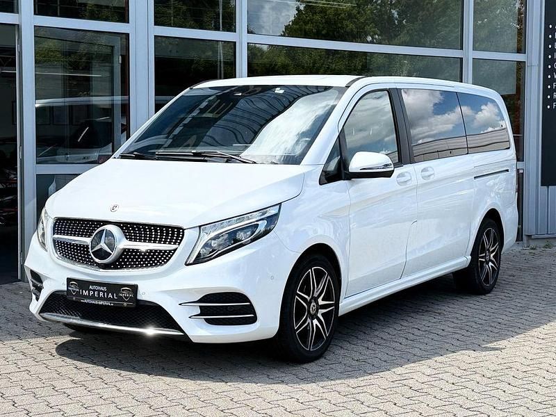 Weiß Gebraucht 2020 Mercedes V300 AMG Van / Kleinbus | 35.700 € (Superpreis) - Bild 1/4