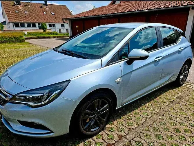 Gebraucht Opel Astra Edition 105 PS (77 kW) 2019 Blau Limousine