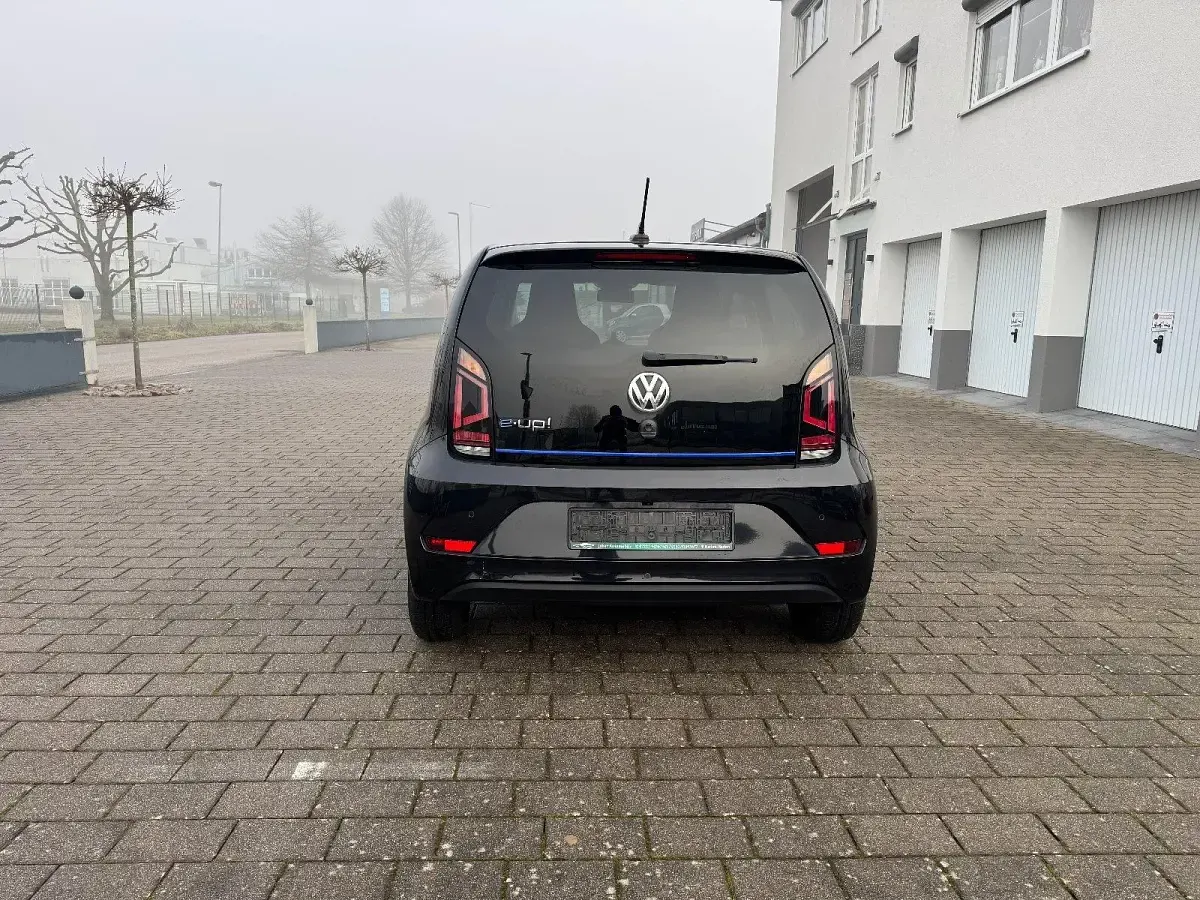 Occasion VW e-up! 60 kW (82 ch) 2017 Noir Citadine