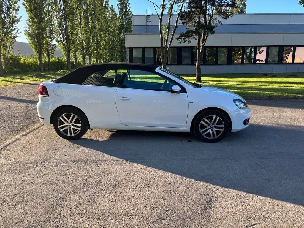 Gebraucht VW Golf Cabriolet Cup 105 PS (77 kW) 2014 Weiß Cabrio
