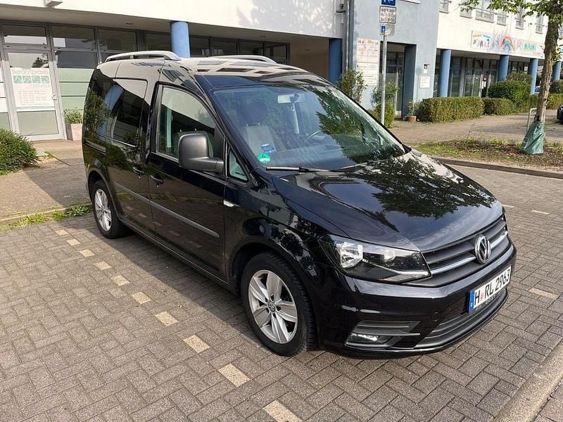Schwarz Gebraucht 2016 VW Caddy Comfortline Van / Kleinbus | 13.450 € (Guter Preis) - Bild 1/4