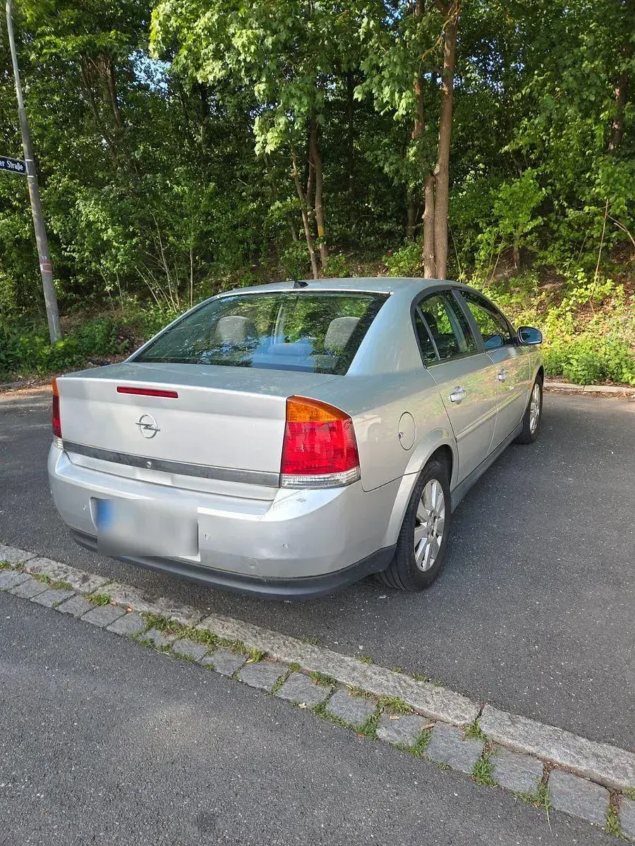 Gebraucht Opel Vectra Elegance 122 PS (89 kW) 2003 Silber Limousine