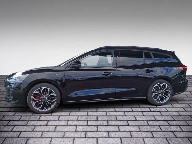 Gebraucht Ford Focus ST-Line X 155 PS (114 kW) 2022 Schwarz Kombi