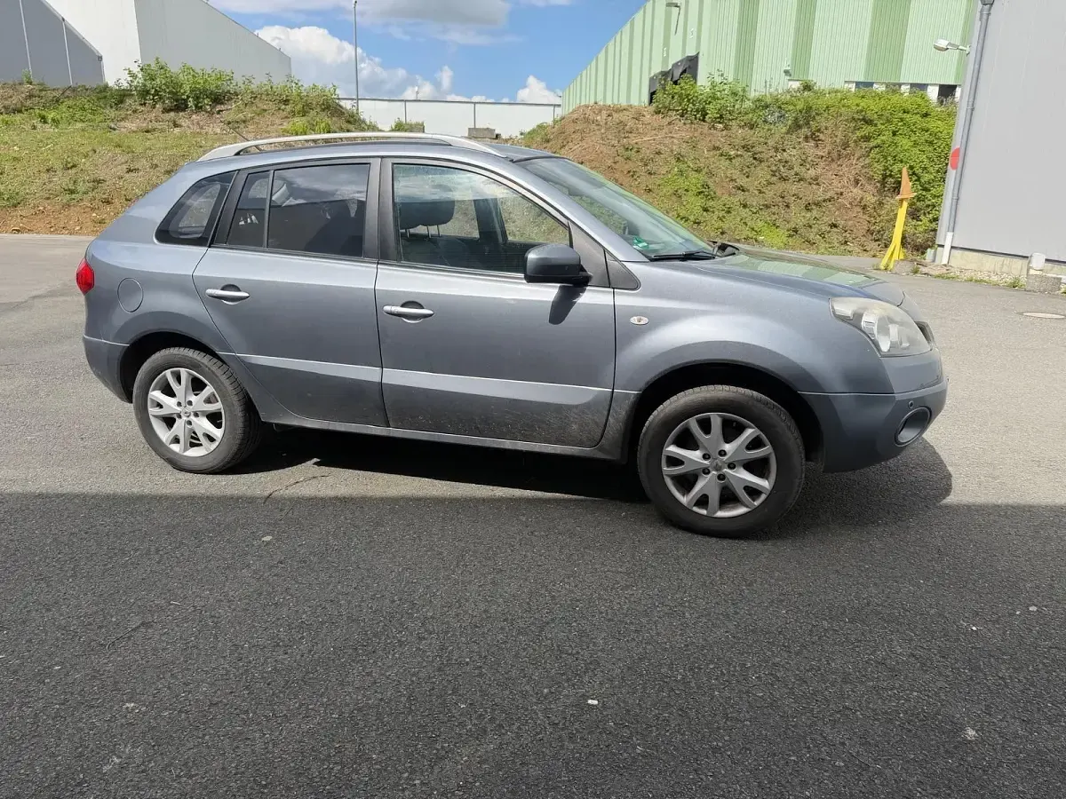 Second-hand Renault Koleos 177 CP (130 kW) 2009 Gri SUV