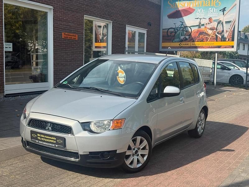 Silber Gebraucht 2013 Mitsubishi Colt Limousine | 3.999 € (Etwas zu teuer) - Bild 1/4