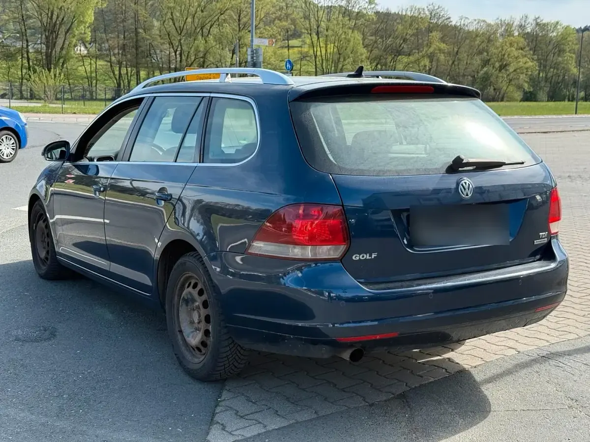 Second-hand VW Golf VII 105 CP (77 kW) 2012 Albastru Break