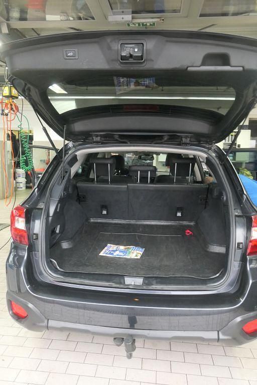 Gebraucht Subaru Outback Sport 150 PS (110 kW) 2018 Grau Kombi