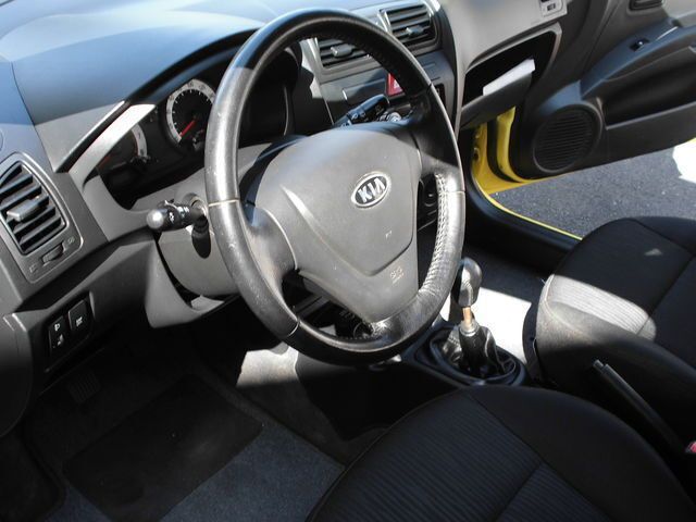 Gebraucht Kia Picanto 88 PS (64 kW) 2009 Gelb Kleinwagen