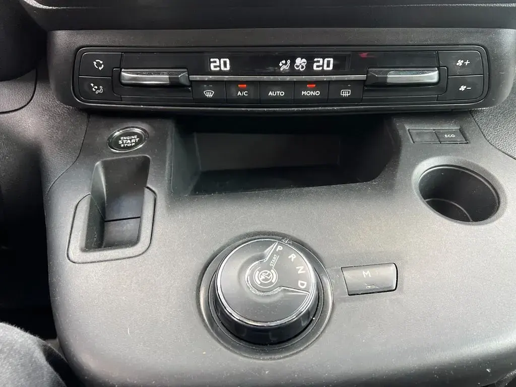 Gebraucht Opel Combo 131 PS (96 kW) 2020 Weiß Van / Kleinbus