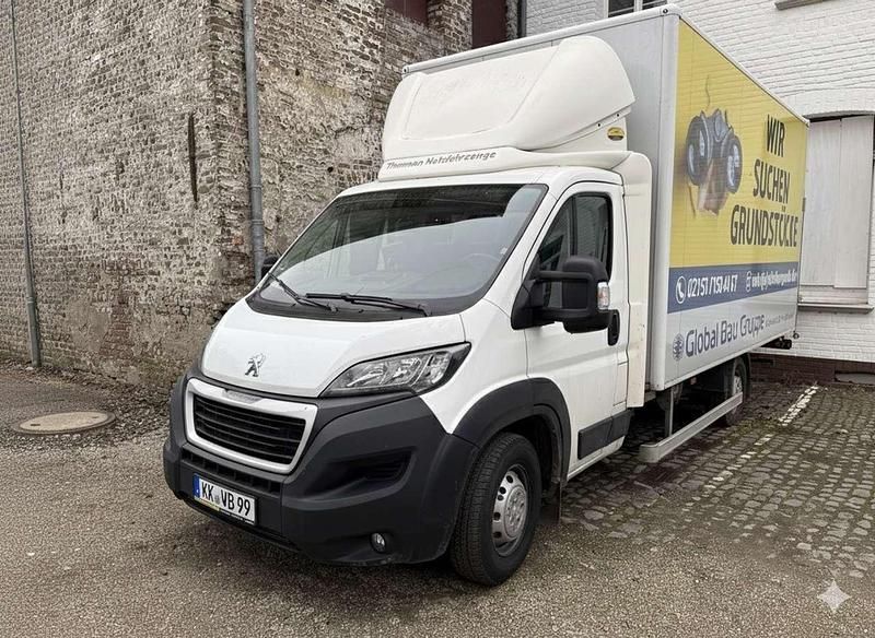 Gebraucht Peugeot Boxer 165 PS (121 kW) 2021 Weiß Van