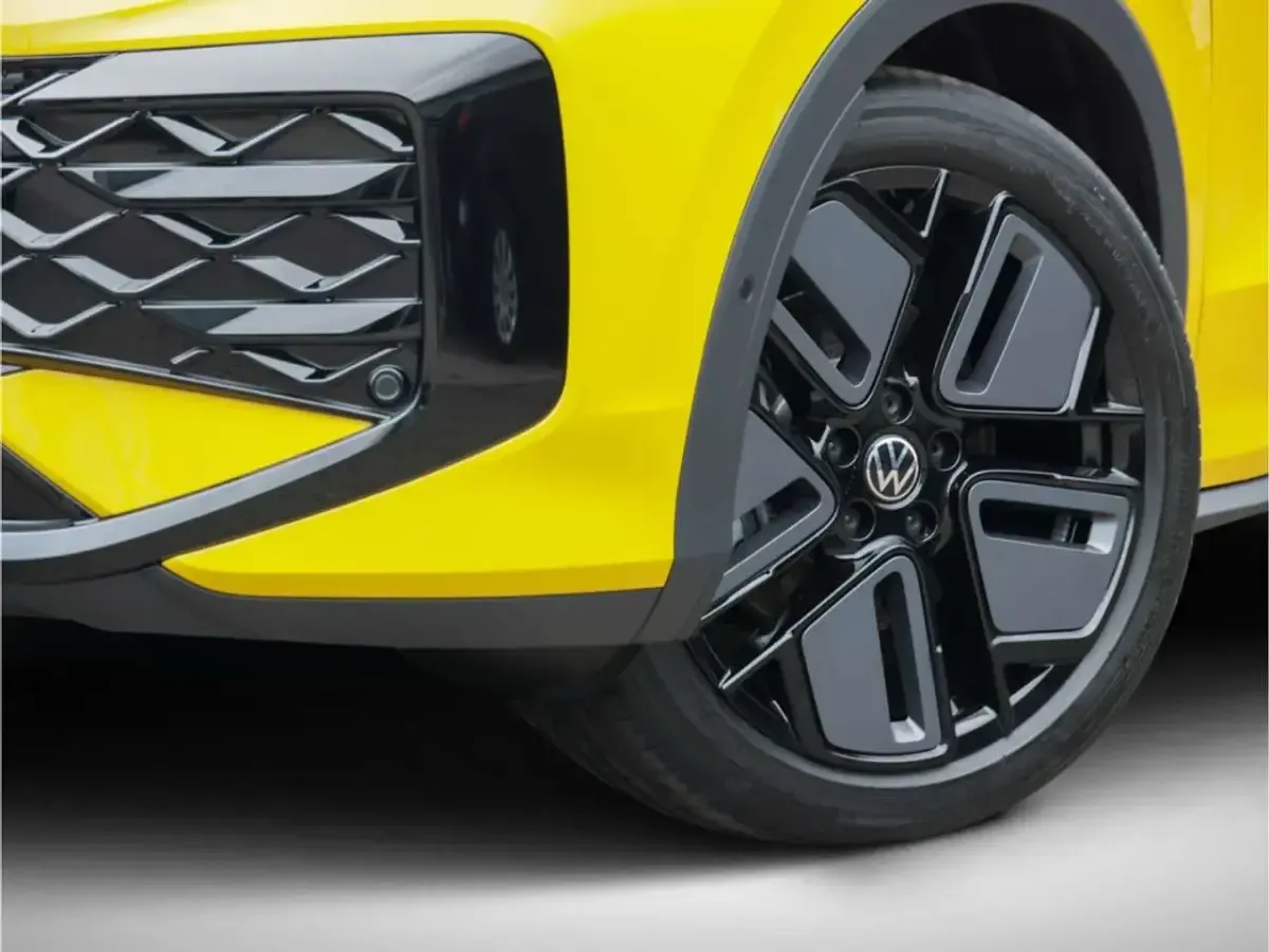 Neu VW T-Roc Cabriolet Style 150 PS (110 kW) 2026 Gelb SUV