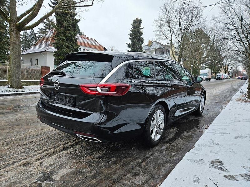 Gebraucht Opel Insignia Elegance 174 PS (127 kW) 2021 Schwarz Kombi
