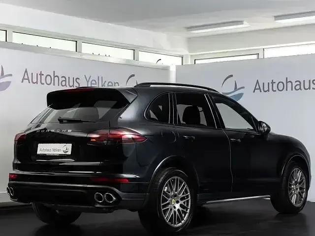 Gebraucht Porsche Cayenne Platinum Edition 262 PS (192 kW) 2016 Schwarz SUV