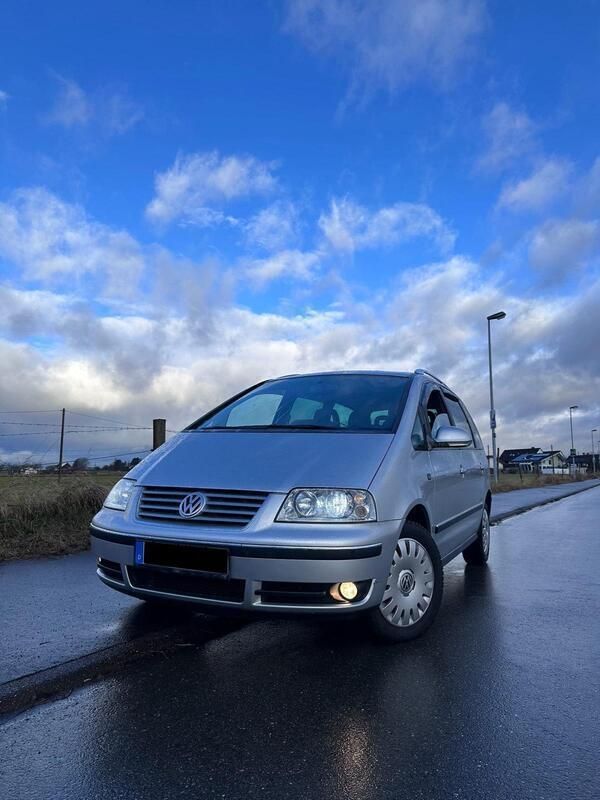 Silber Gebraucht 2009 VW Sharan Van / Kleinbus | 4.500 € (Fairer Preis) - Bild 1/4