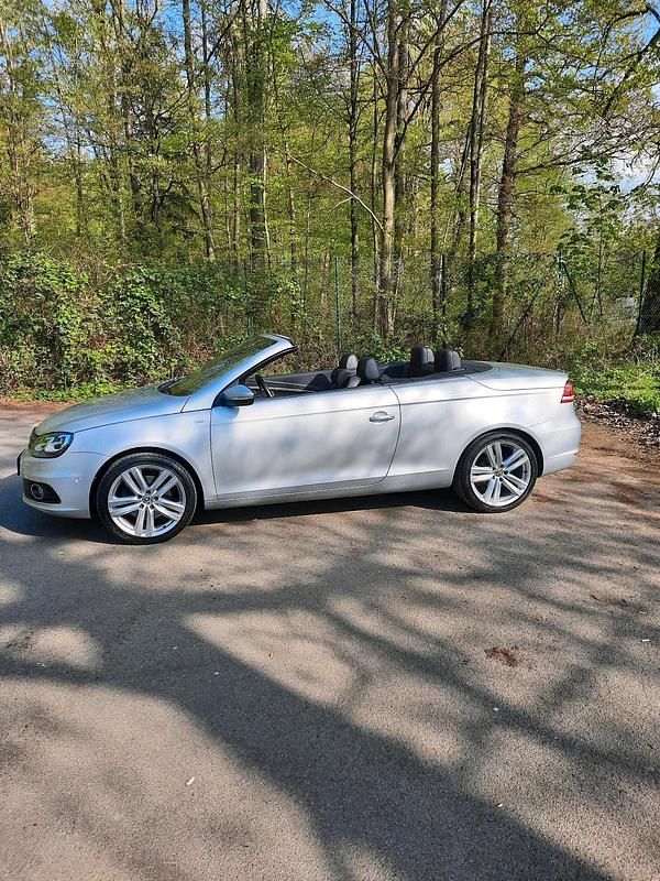Gebraucht VW Eos Cup 160 PS (117 kW) 2014 Silber Cabrio