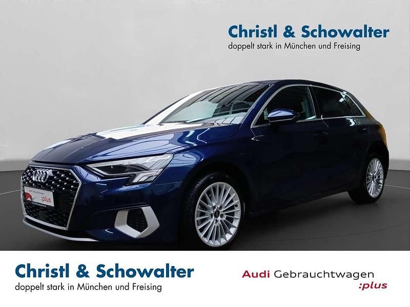 Navarrablau metallic Gebraucht 2023 Audi A3 Sportback Advanced Limousine | 27.409 € (Fairer Preis) - Bild 1/4