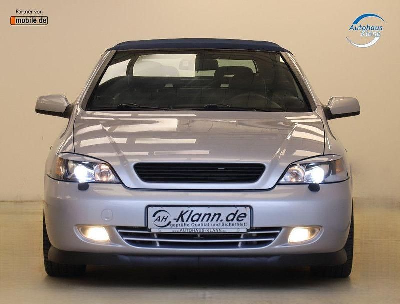 Gebraucht Opel Astra Cabriolet 147 PS (108 kW) 2002 Silber Cabrio