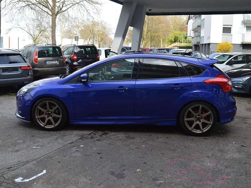 Gebraucht Ford Focus ST 250 PS (183 kW) 2014 Performanceblau metallic Kleinwagen
