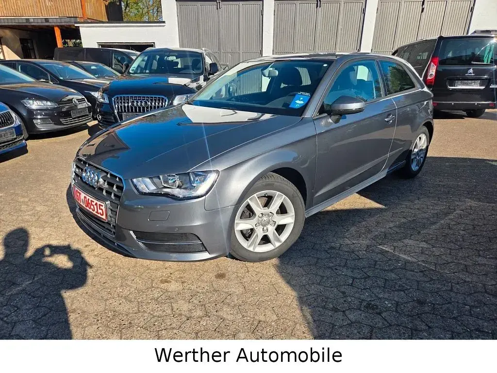 Gebraucht Audi A3 Attraction 110 PS (80 kW) 2014 Grau Coupé