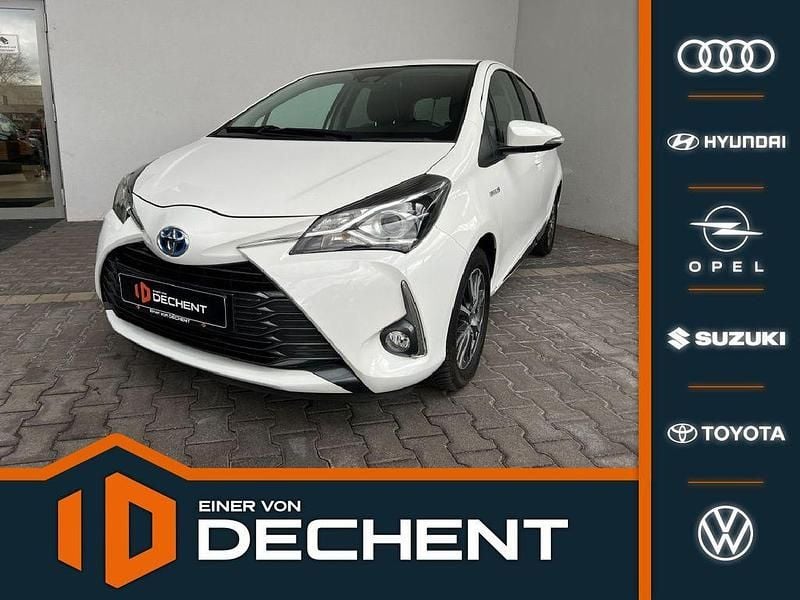 Gebraucht Toyota Yaris Hybrid 101 PS (74 kW) 2019 Weiß Limousine