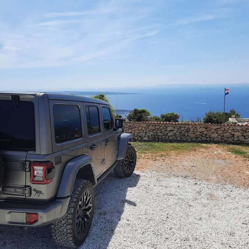 Grau Gebraucht 2022 Jeep Wrangler SUV | 88.800 € - Bild 1/4