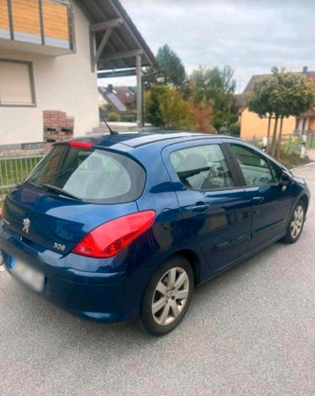 Blau Gebraucht 2008 Peugeot 308 Limousine | 2.000 € (Teuer) - Bild 1/4