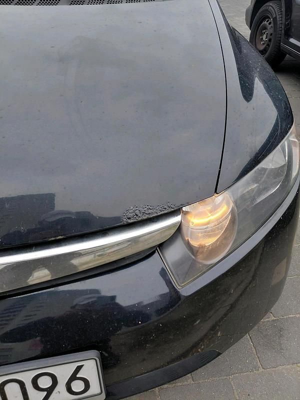 Schwarz Gebraucht 2006 Honda Civic Limousine | 1.900 € (Superpreis) - Bild 1/4