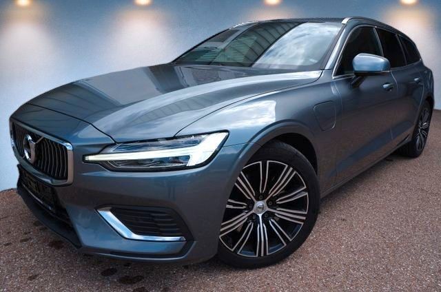 Grau Gebraucht 2019 Volvo V60 Inscription Kombi | 18.999 € (Teuer) - Bild 1/4