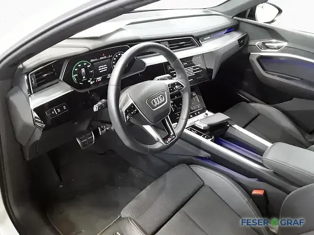 Gebraucht Audi Q8 Sportback e-tron S-Line 300 kW (408 PS) 2024 Gletscherweiß metallic SUV