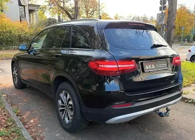 Gebraucht Mercedes GLC220 170 PS (125 kW) 2019 Schwarz SUV