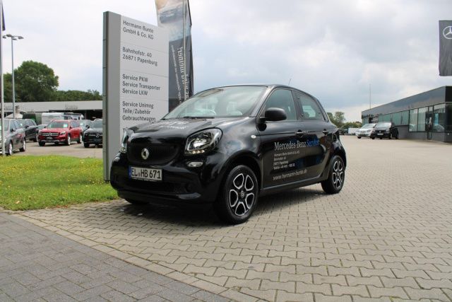 Gebraucht Smart ForFour 90 PS (66 kW) 2018 Schwarz Kleinwagen
