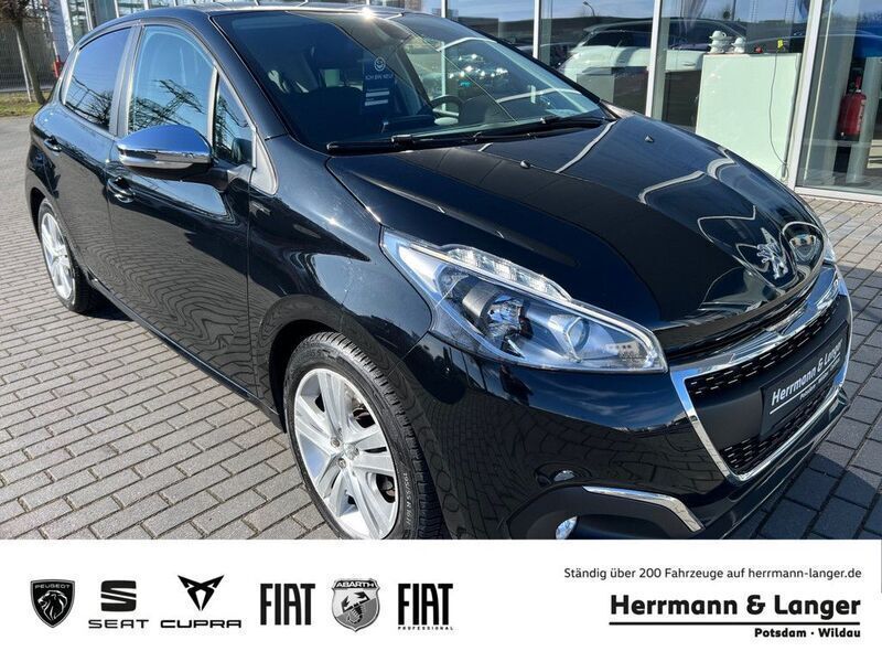Perla nera schwarz Gebraucht 2019 Peugeot 208 Signature Sky Kleinwagen | 11.799 € (Etwas zu teuer) - Bild 1/4