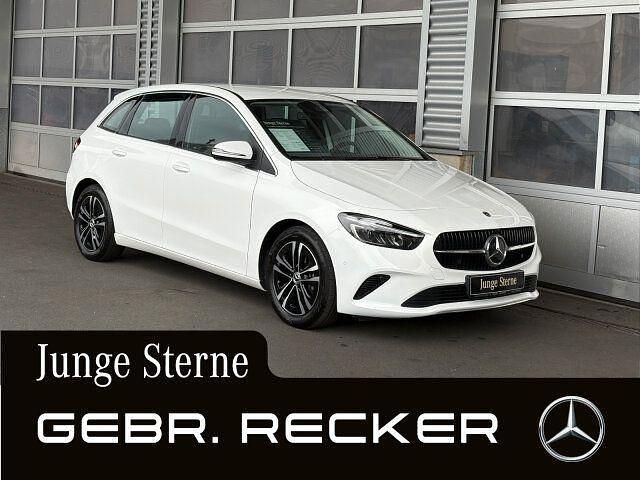 Unilack polarweiß Gebraucht 2024 Mercedes B180 Advanced Van / Kleinbus | 28.900 € (Fairer Preis) - Bild 1/4