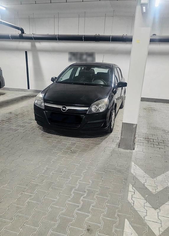 Gebraucht Opel Astra 105 PS (77 kW) 2007 Schwarz Limousine