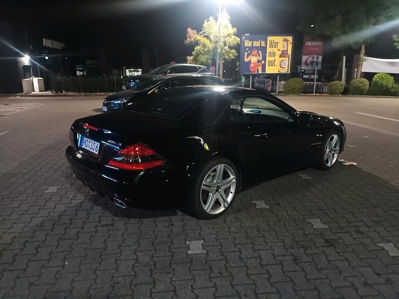 Gebraucht Mercedes SL300 241 PS (177 kW) 2011 Schwarz Cabrio
