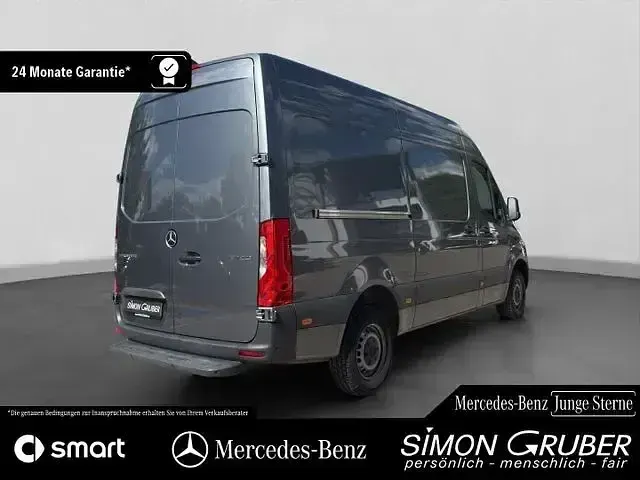 Gebraucht Mercedes Sprinter 170 PS (125 kW) 2024 Selenitgrau (metallic) Van