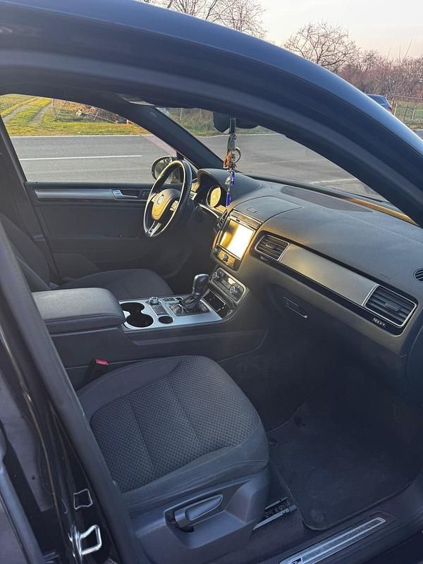 Gebraucht VW Touareg Edition 262 PS (192 kW) 2017 Schwarz SUV