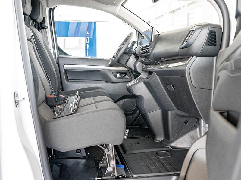 Gebraucht Peugeot e-Expert 100 kW (136 PS) 2025 Weiss / kaolin weiss Van