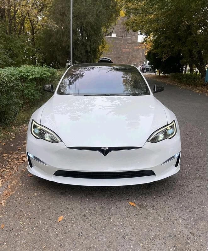 Gebraucht 2018 Tesla Model S Kleinwagen | 29.999 € - Bild 1/4