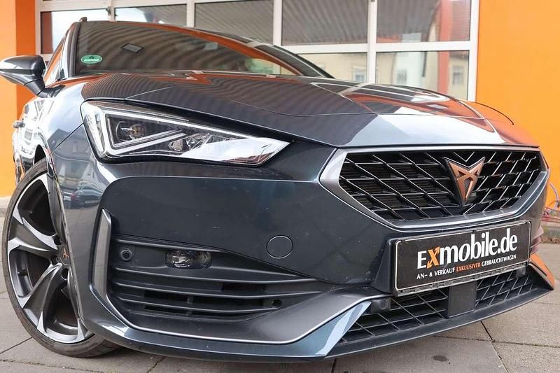 Grau Gebraucht 2022 Cupra Leon VZ Kombi | 30.799 € (Fairer Preis) - Bild 1/4