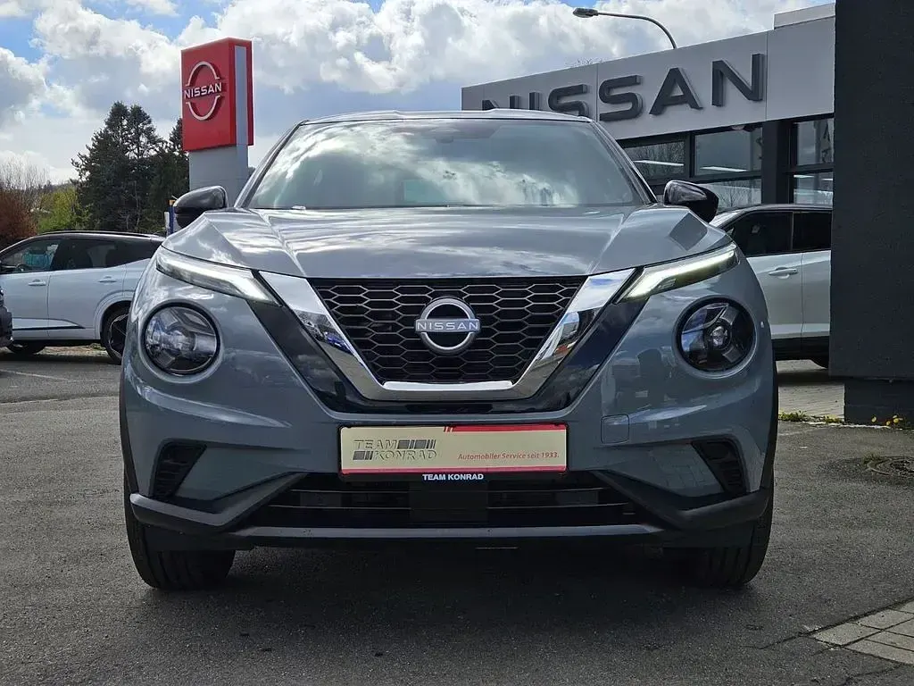 Neu Nissan Juke N-Connecta 117 PS (86 kW) 2026 Grau SUV