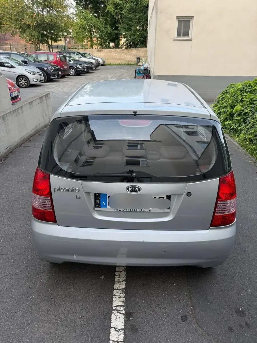 Gebraucht Kia Picanto LX 63 PS (46 kW) 2008 Silber Kleinwagen