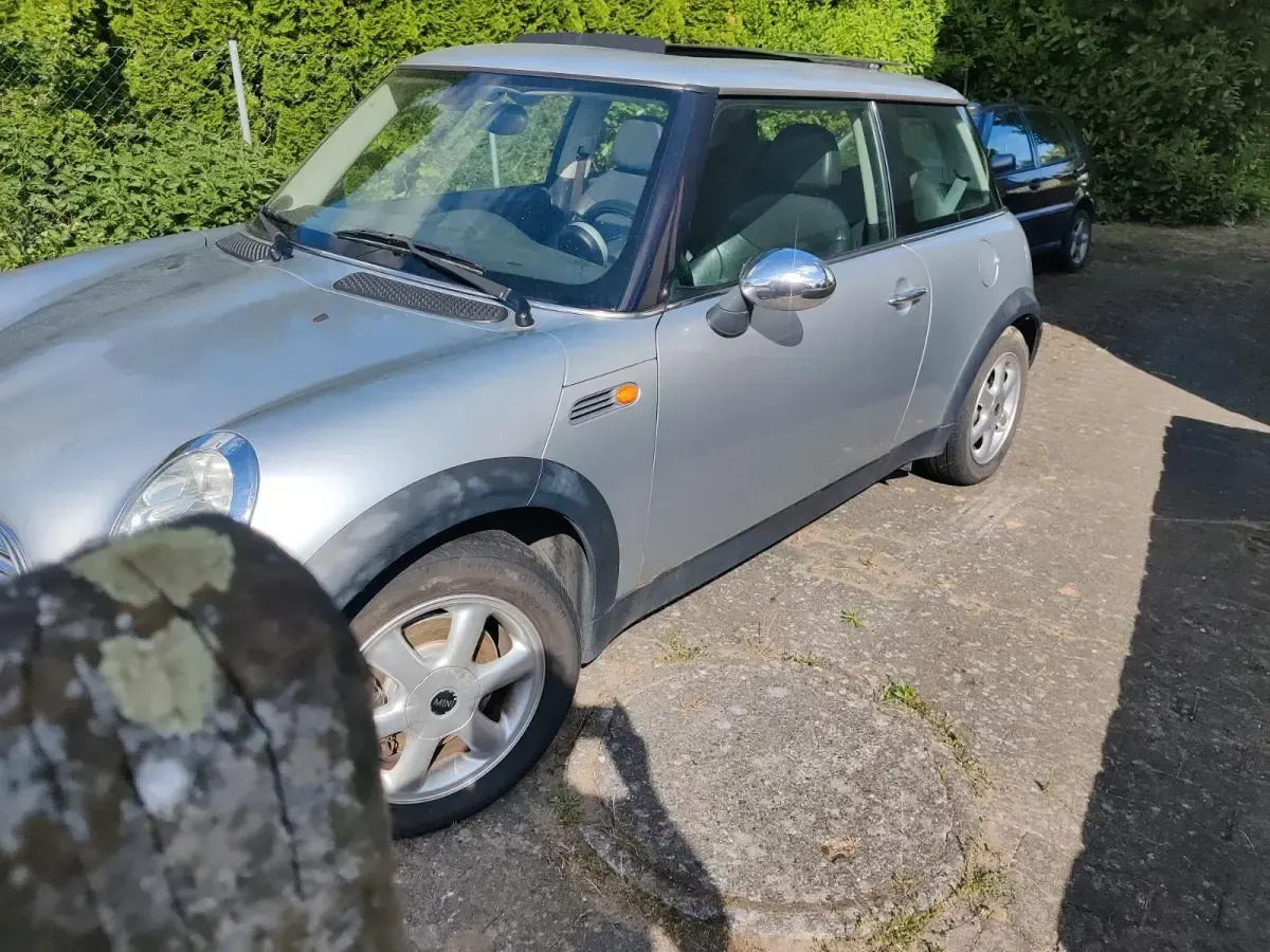 Gebraucht Mini ONE 90 PS (66 kW) 2004 Silber Kleinwagen