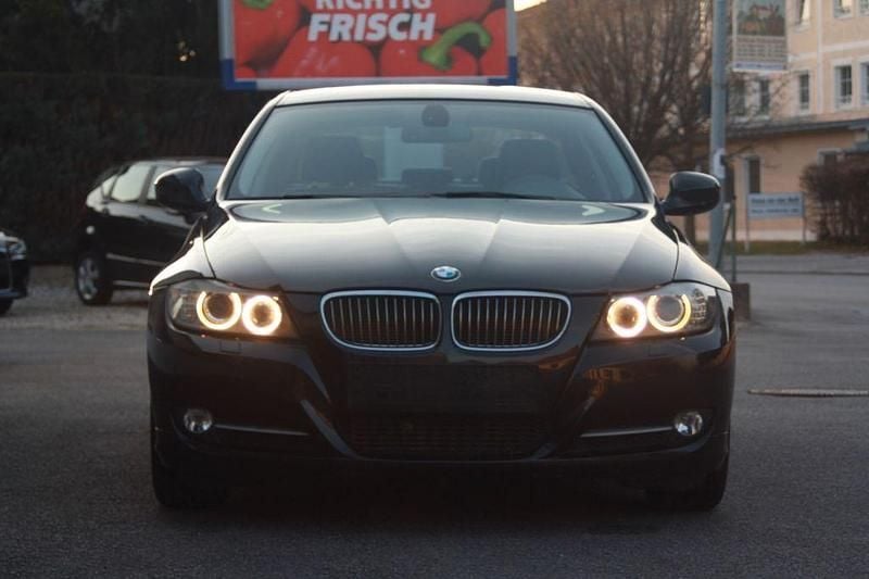 Gebraucht BMW 320 Comfort Edition 184 PS (135 kW) 2011 Schwarz Limousine