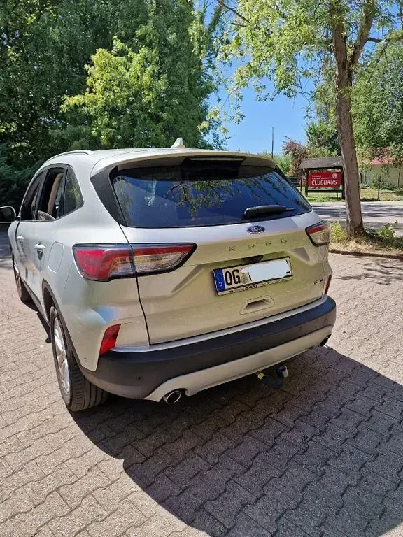 Gebraucht Ford Kuga Titanium 150 PS (110 kW) 2020 Silber SUV