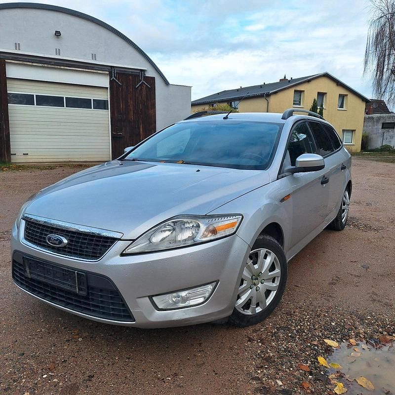 Silber Gebraucht 2009 Ford Aerostar Van | 2.500 € - Bild 1/4