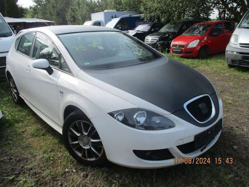 Weiß Gebraucht 2008 Seat Leon Stylance Kleinwagen | 1.990 € (Superpreis) - Bild 1/4