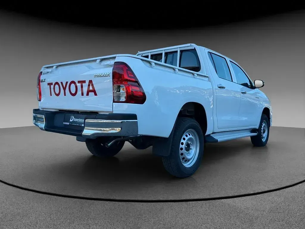 Neu Toyota HiLux 165 PS (121 kW) 2025 Weiß Pickup