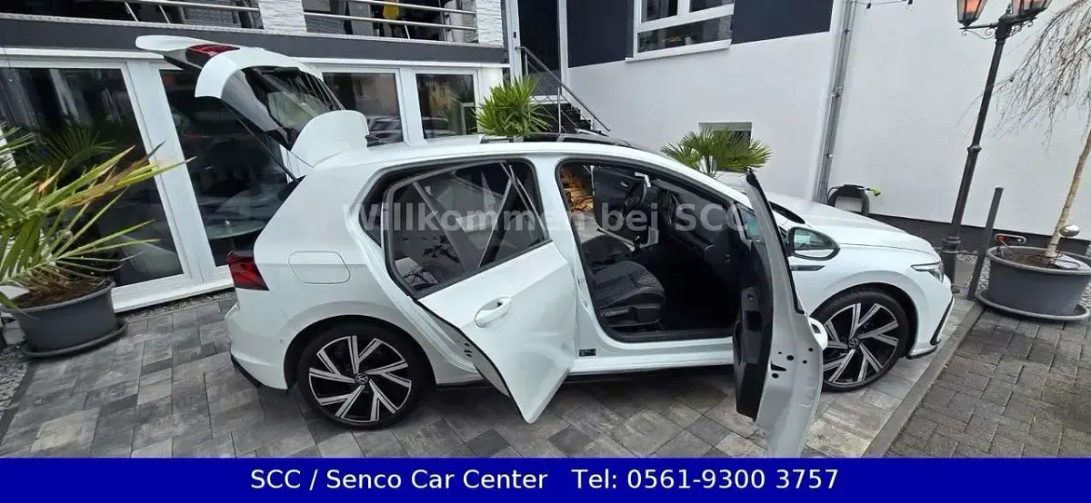 Gebraucht VW Golf VIII Sport 150 PS (110 kW) 2020 Oryxweiss Limousine