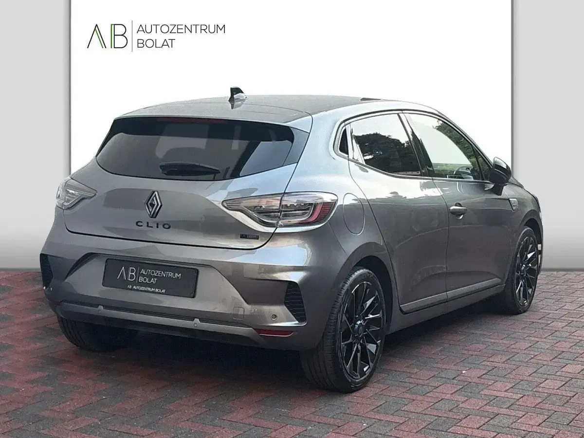 Gebraucht Renault Clio V Esprit Alpine 143 PS (105 kW) 2023 Grau Kleinwagen